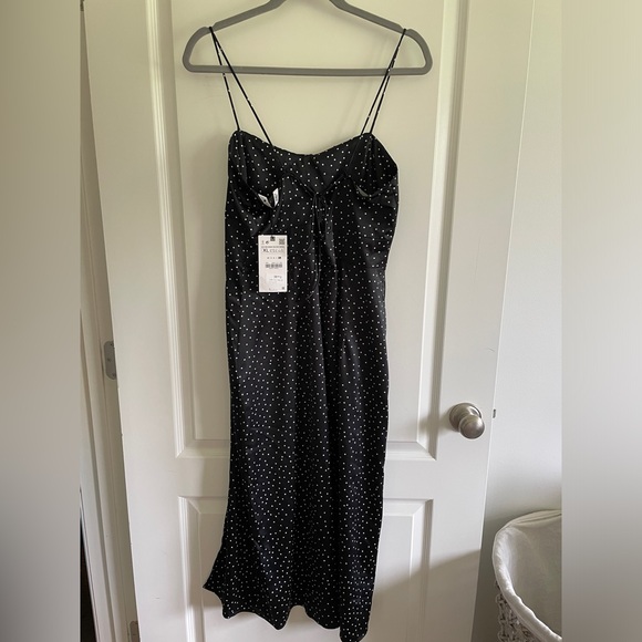Zara Dress - Picture 2 of 3